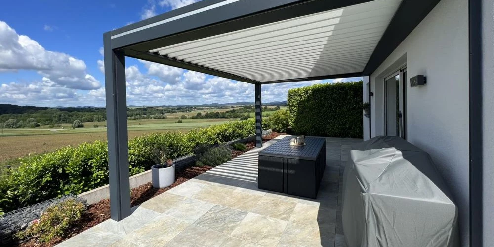 Terrasse en dalles grès cérame effet Bali à Pfaffenhoffen