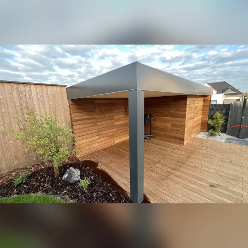 Pool house en ossature bois avec auvent et poteau aluminium, vue d’angle, à Drusenheim – BH Solutions